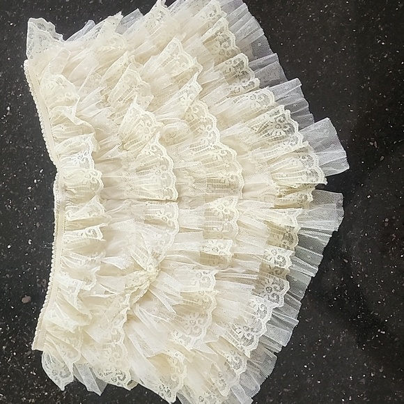 Jaded London Vanilla Rhea Tulle Lace Bloomer Shorts Size 2 - Picture 11 of 16